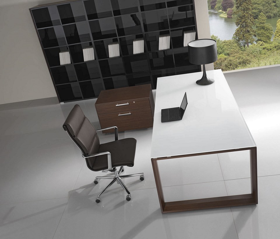 EXECUTIVE DESK CRYSTAL TOP | Arche range executive desk whit Crystal top