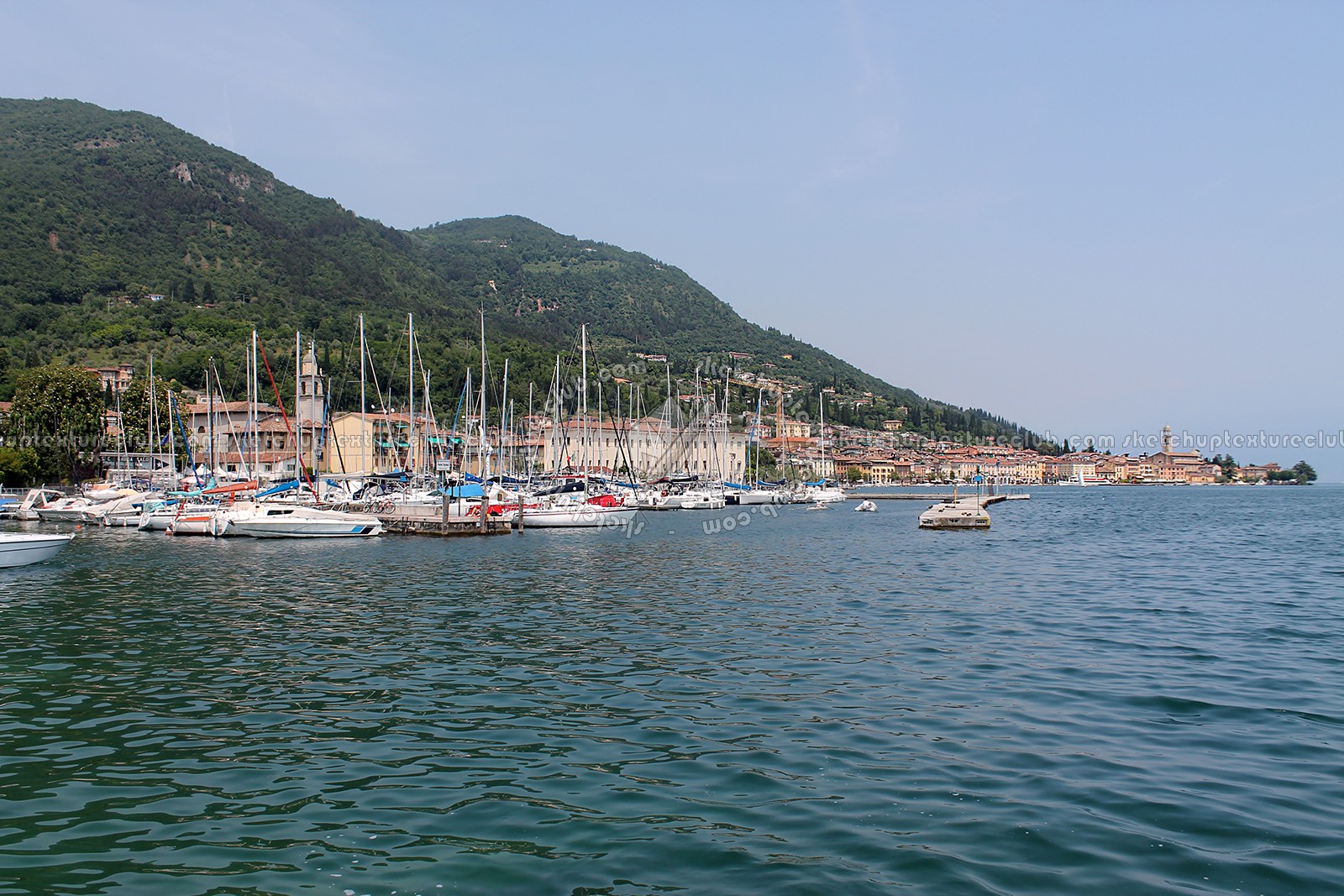 Textures   -   BACKGROUNDS &amp; LANDSCAPES   -   NATURE   -   Lakes  - Italy garda lake landscape 17551