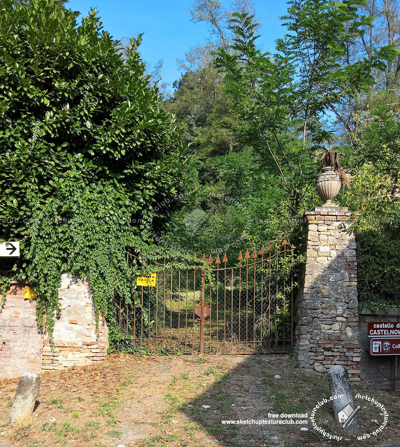Textures - ARCHITECTURE - BUILDINGS - Gates - Old rusty iron entrance gate texture 18596