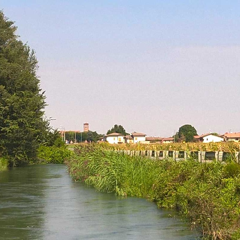 Textures   -   BACKGROUNDS &amp; LANDSCAPES   -   NATURE   -   Rivers &amp; streams  - Irrigation canal background 20807 - HR Full resolution preview demo