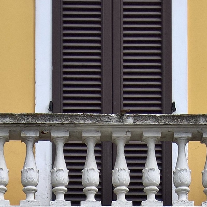 Textures   -   ARCHITECTURE   -   BUILDINGS   -   Windows   -   mixed windows  - Old wood window with balcony texture 18419 - HR Full resolution preview demo