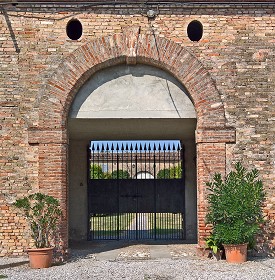 Textures   -   ARCHITECTURE   -   BUILDINGS   -   Gates  - Old metal entrance gate texture 18568