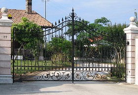 Textures   -   ARCHITECTURE   -   BUILDINGS   -  Gates - Metal entrance gate texture 18571