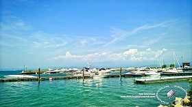 Textures   -   BACKGROUNDS &amp; LANDSCAPES   -   NATURE   -   Lakes  - Italy garda lake landascape 18288