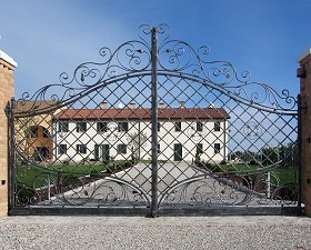 Textures   -   ARCHITECTURE   -   BUILDINGS   -   Gates  - Metal entrance gate texture 18592