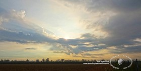 Textures   -   BACKGROUNDS &amp; LANDSCAPES   -  SUNRISES &amp; SUNSETS - Sunrise with rural background 18387