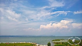 Textures   -   BACKGROUNDS &amp; LANDSCAPES   -   NATURE   -  Lakes - Italy garda lake landascape 18302