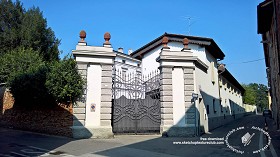 Textures   -   ARCHITECTURE   -   BUILDINGS   -  Gates - Metal entrance gate texture 18607