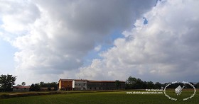 Textures   -   BACKGROUNDS &amp; LANDSCAPES   -   SKY &amp; CLOUDS  - Cloudy sky whit rural background 18374