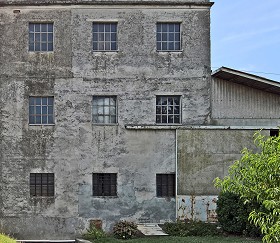 Textures   -   ARCHITECTURE   -   BUILDINGS   -   Old Buildings  - Old building damaged texture 17932