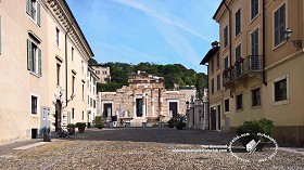 Textures   -   BACKGROUNDS &amp; LANDSCAPES   -  CITY &amp; TOWNS - Brescia italy city landscape 18075