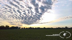 Textures   -   BACKGROUNDS &amp; LANDSCAPES   -   SUNRISES &amp; SUNSETS  - Summer sunset with rural background 20953