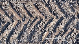 Textures   -   NATURE ELEMENTS   -   SOIL   -   Ground  - Ground with tire marks texture seamless 20309 (seamless)