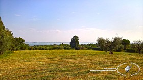 Textures   -   BACKGROUNDS &amp; LANDSCAPES   -   NATURE   -  Countrysides &amp; Hills - Countrysides with lake background 18009