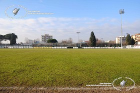 Textures   -   BACKGROUNDS &amp; LANDSCAPES   -   CITY &amp; TOWNS  - Urban area with sports field landscape 19029
