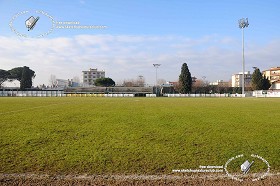 Textures   -   BACKGROUNDS &amp; LANDSCAPES   -  CITY &amp; TOWNS - Urban area with sports field landscape 19029