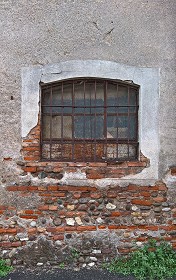 Textures   -   ARCHITECTURE   -   BUILDINGS   -   Windows   -  mixed windows - Old windows glass blocks broken texture 17418