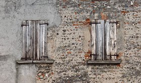 Textures   -   ARCHITECTURE   -   BUILDINGS   -   Windows   -  mixed windows - Old damage window texture 18413