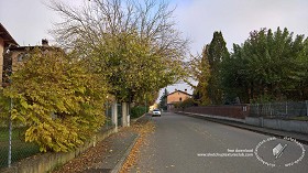 Textures   -   BACKGROUNDS &amp; LANDSCAPES   -   CITY &amp; TOWNS  - Urban area with autumn trees landscape 19269