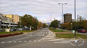 Textures   -   BACKGROUNDS &amp; LANDSCAPES   -  CITY &amp; TOWNS - City urban area landscape with autumnal trees 19724