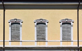 Textures   -   ARCHITECTURE   -   BUILDINGS   -   Windows   -  mixed windows - Old residential window texture 18443