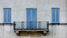 Textures   -   ARCHITECTURE   -   BUILDINGS   -   Windows   -  mixed windows - Wood window with balcony texture 18446
