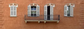 Textures   -   ARCHITECTURE   -   BUILDINGS   -   Windows   -  mixed windows - Old residential window with balcony texture 18459
